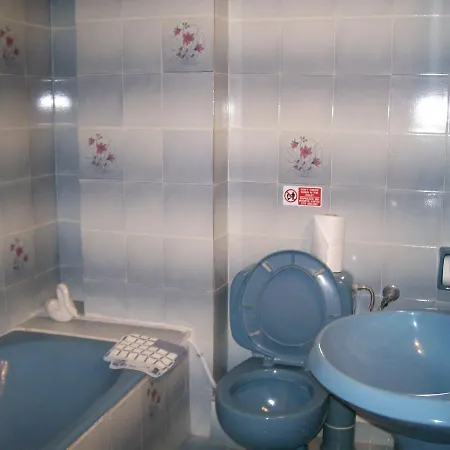 Antigoni House アパート ポロス