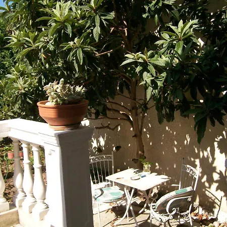 Antigoni House アパート ポロス