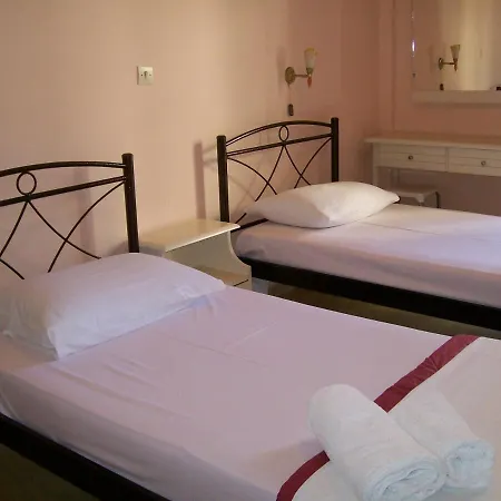 Antigoni House アパート ポロス