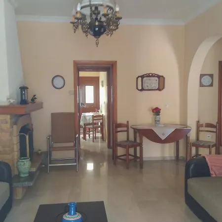 Antigoni House * ポロス