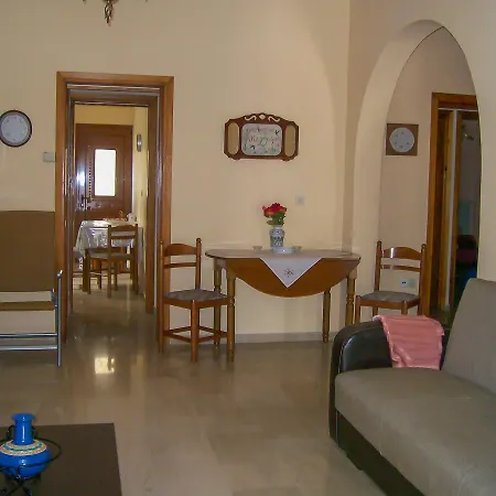 Antigoni House * ポロス