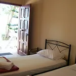 Antigoni House Апартаменты *
